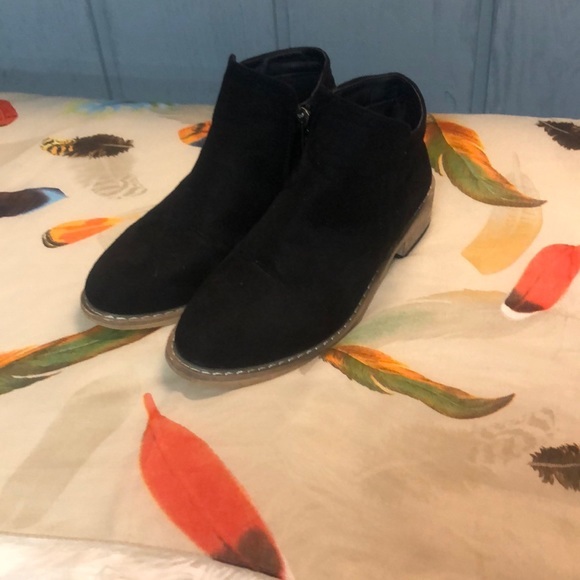 SEVEN7 BOOTIES SIZE 6 (SLIGHTLY WORN) - Picture 1 of 6